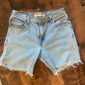 Levi’s 505 Cutoff Jorts